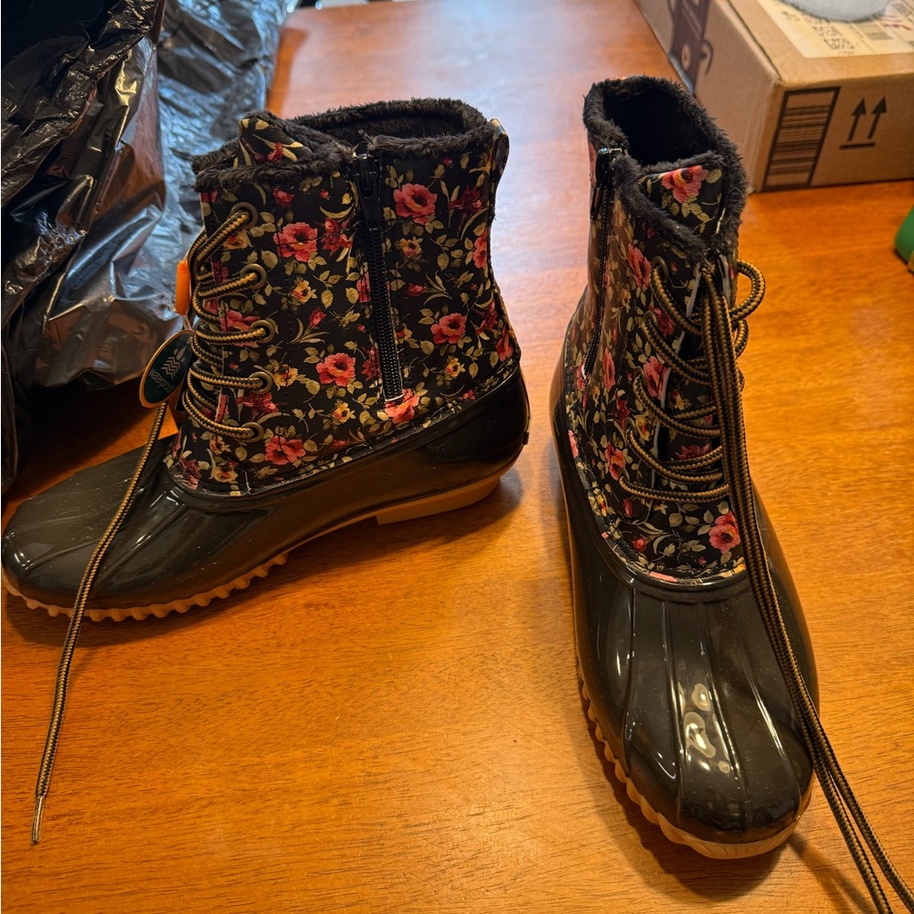 Sporto Black and Pink Winter Rain Boots